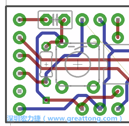 继续维持布线工具在使用中的状态，到工具列将工作区域变更到电路板正面（Top Layer），完成最后电路板正面的布线工作。